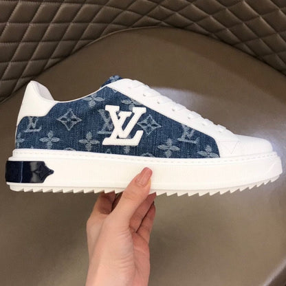 L v sneakers 22