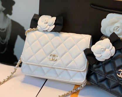 C h a n e l 15cm black/white