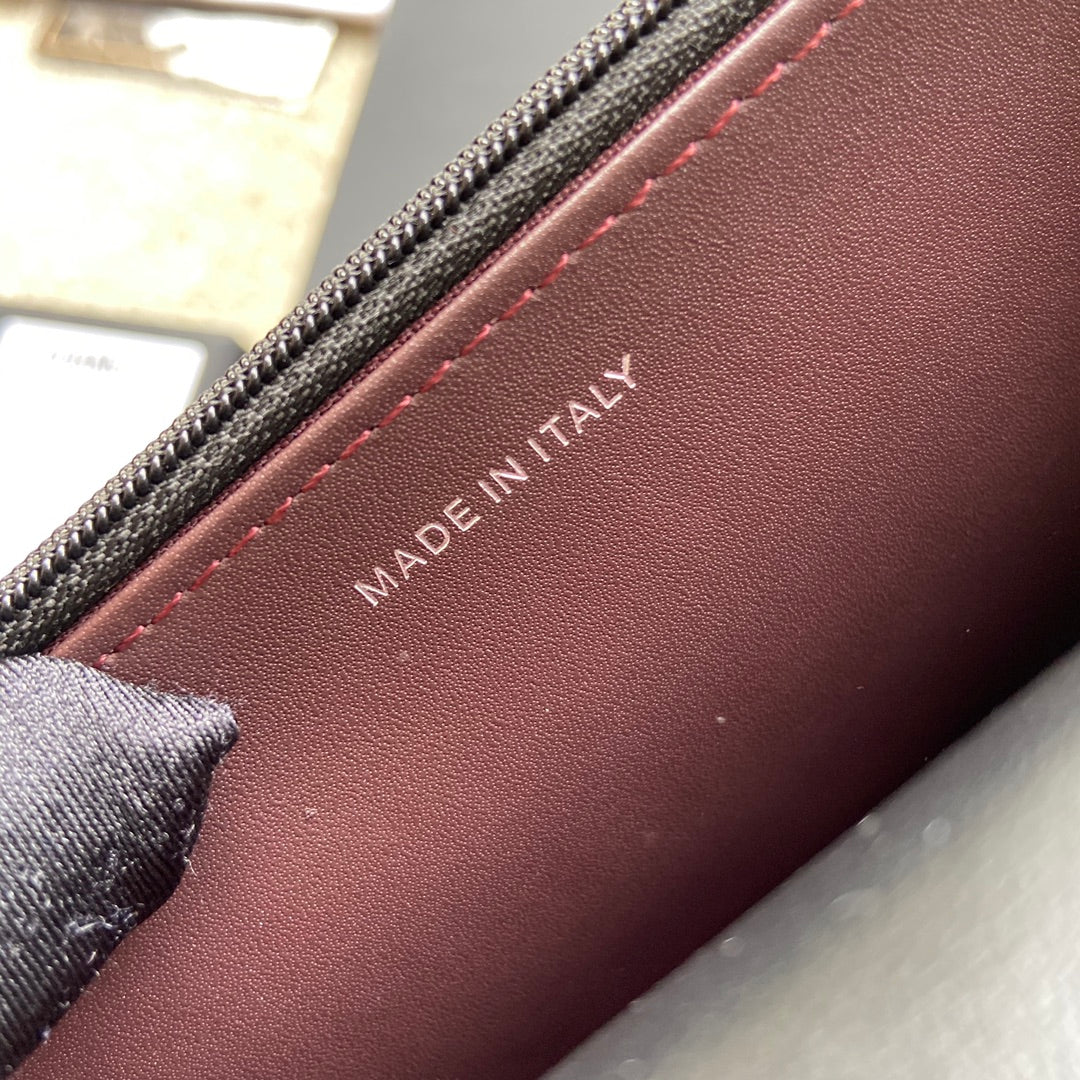 C h a n e l silver :w20×h13×d3.5cm