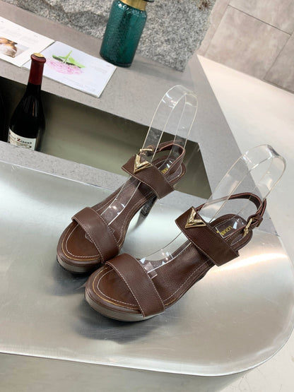 L v 10.5 cm heel 34-42